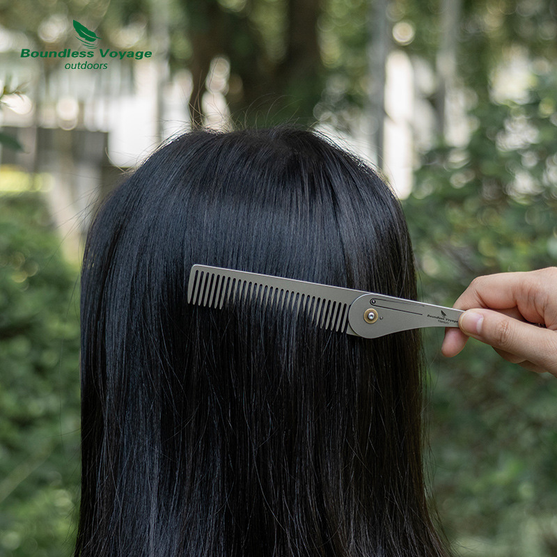 Peigne à cheveux en titane pur - Comb Pocket Titanium avis et prix
